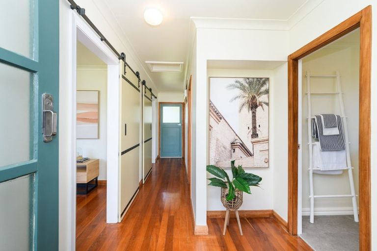 Photo of property in 106 Fitzroy Street, Terrace End, Palmerston North, 4410