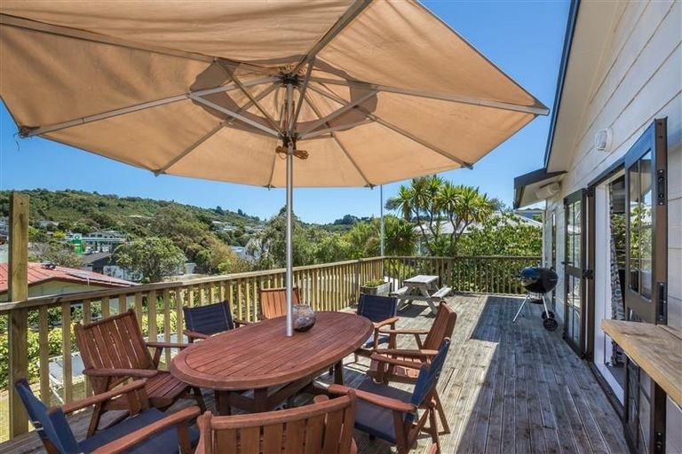 Photo of property in 1 Azimuth Place, Whitby, Porirua, 5024