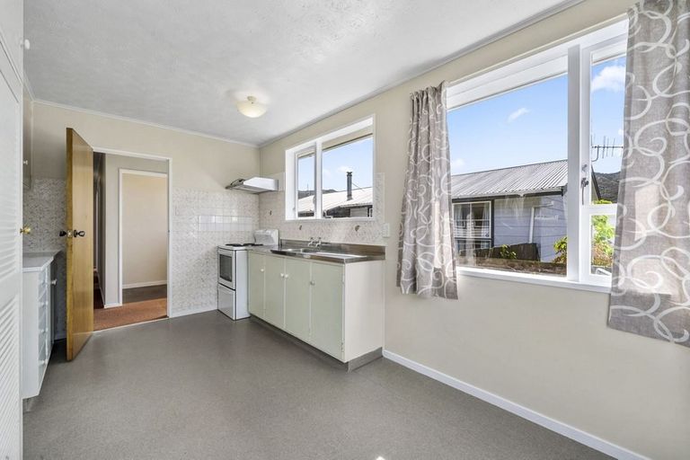 Photo of property in 18 Stockdale Street, Wainuiomata, Lower Hutt, 5014