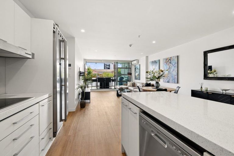 Photo of property in Maison Apartments, 107/16 Huron Street, Takapuna, Auckland, 0622