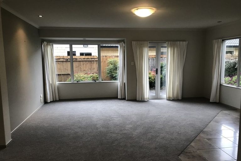 Photo of property in 7 Saint Clair Place, Papamoa Beach, Papamoa, 3118