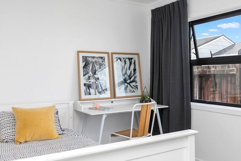 Photo of property in 61 Simpson Road, Papamoa Beach, Papamoa, 3118