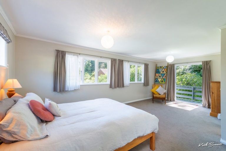 Photo of property in 33 Elmslie Road, Pinehaven, Upper Hutt, 5019