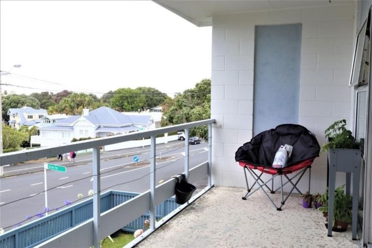 Photo of property in 4/103 Vauxhall Road, Narrow Neck, Auckland, 0624