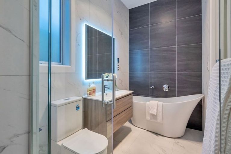 Photo of property in 36 Celestial Crescent, Orewa, 0931