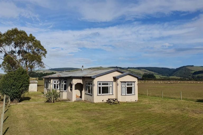 Photo of property in 6 Jacks Bay Road, Hinahina, Owaka, 9586