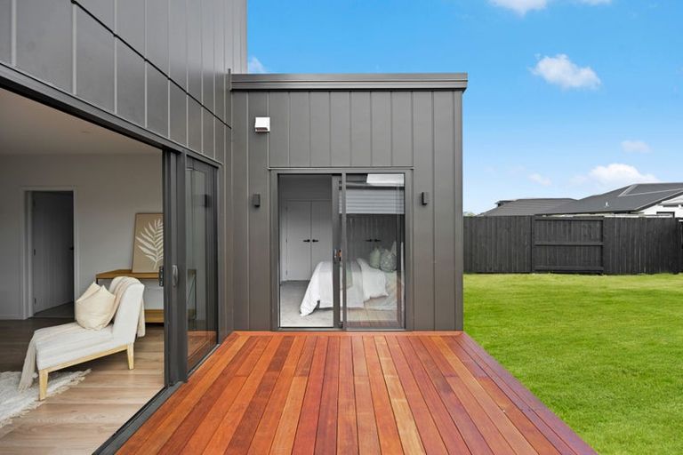 Photo of property in 70 Overton Street, Rototuna North, 3210