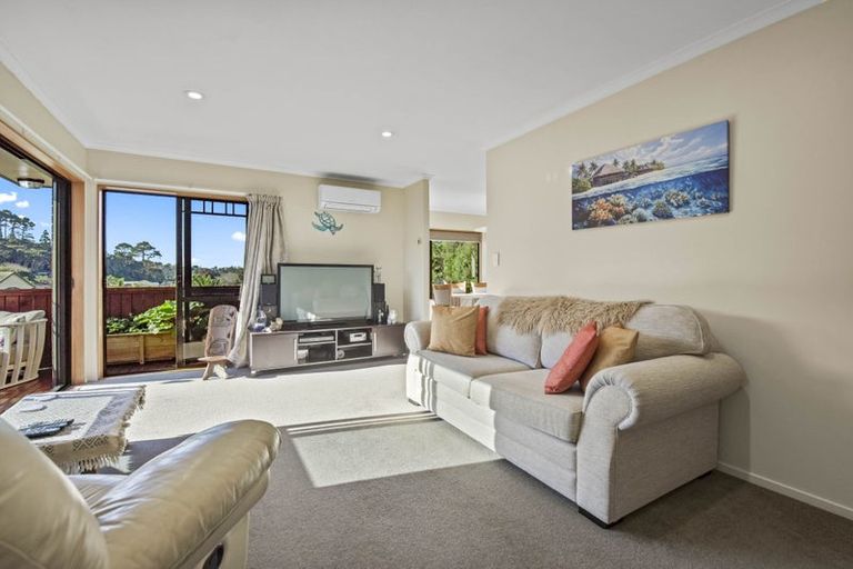 Photo of property in 4a Kestrel Heights, Arkles Bay, Whangaparaoa, 0932