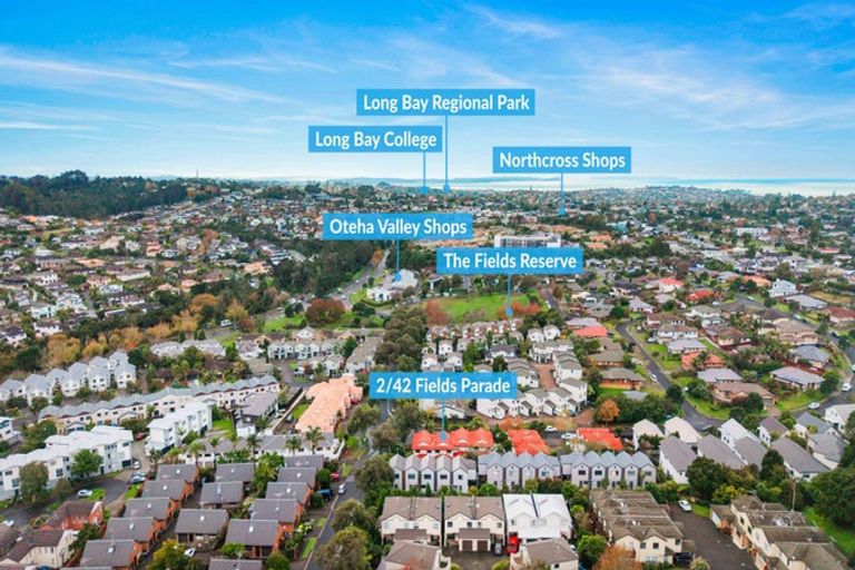 Photo of property in 6/42 Fields Parade, Oteha, Auckland, 0632