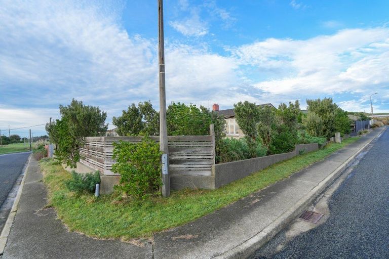 Photo of property in 1 Kirk Crescent, Bluff, 9814