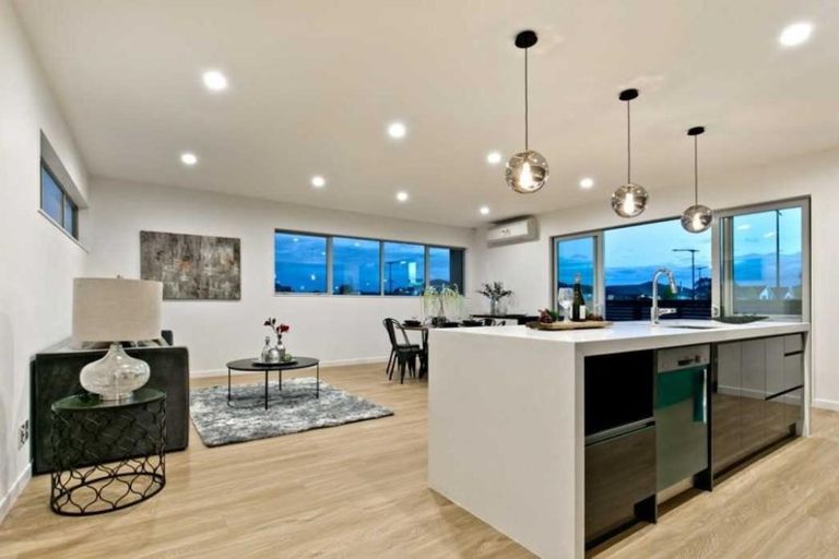 Photo of property in 19a Robert Might Road, Kumeu, 0810