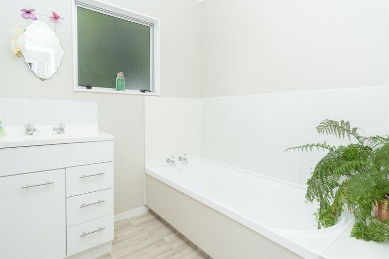 Photo of property in 28 Martelletti Road, Te Pahu, Hamilton, 3285