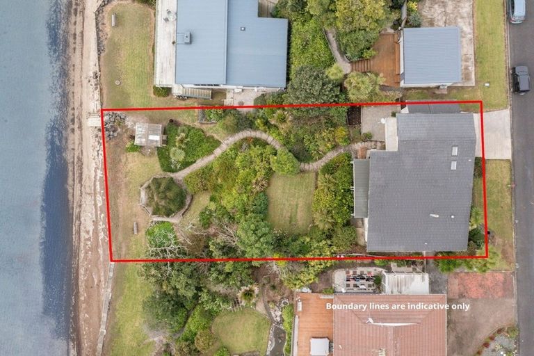 Photo of property in 4 Crispe Road, Clarks Beach, 2122