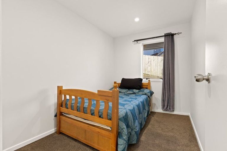 Photo of property in 11 Western View Court, Sunnyvale, Auckland, 0612