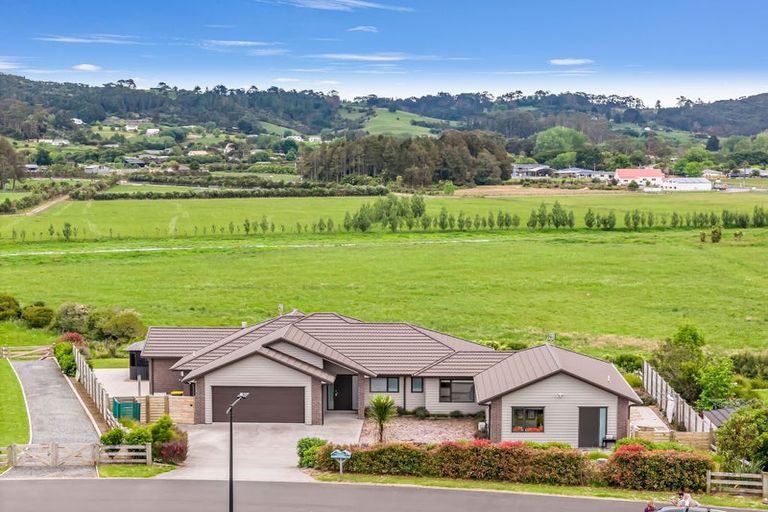 Photo of property in 8 Awatiro Drive, Kaukapakapa, 0871