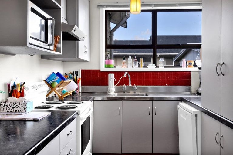 Photo of property in 293 Glover Road, Hawera, 4610