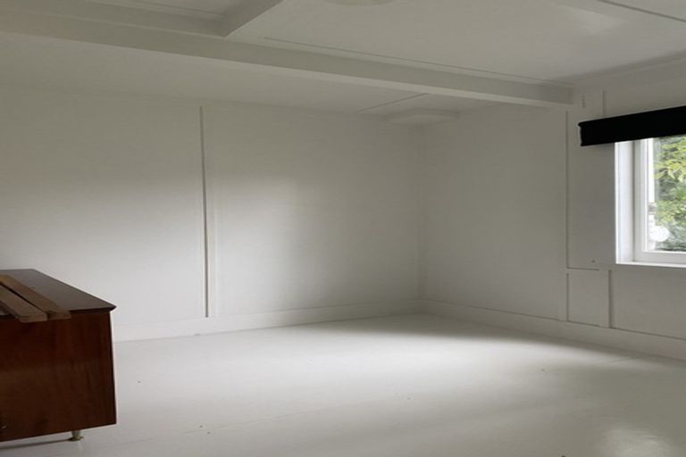 Photo of property in 4 Shoal Bay Road, Devonport, Auckland, 0624