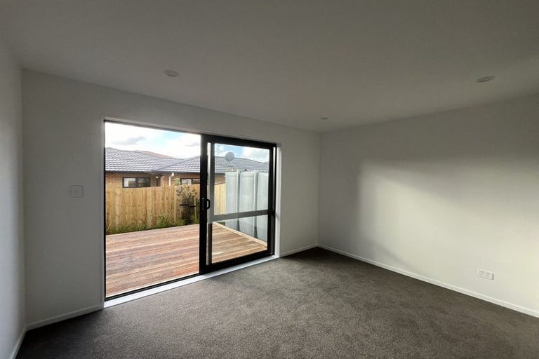 Photo of property in 53 Raupeti Lane, Henderson, Auckland, 0612