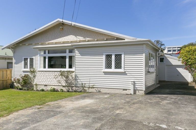 Photo of property in 15 Campbell Street, Karori, Wellington, 6012