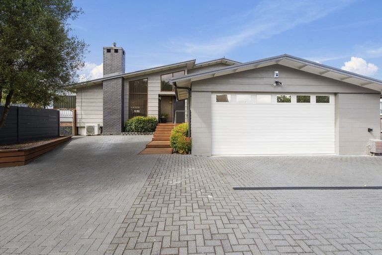 Photo of property in 11 Icarus Place, Sunnybrook, Rotorua, 3015