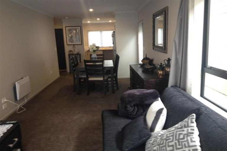 Photo of property in 41 Ipukarea Street, Weymouth, Auckland, 2103
