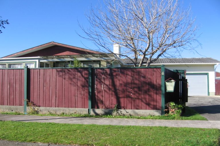 Photo of property in 8 Lockhart Avenue, Milson, Palmerston North, 4414