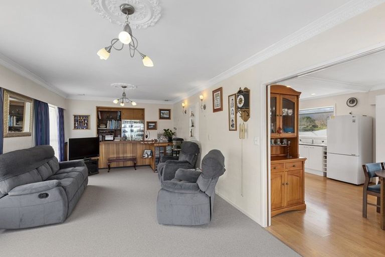 Photo of property in 2 Carter Street, Belmont, Lower Hutt, 5010
