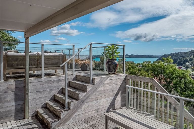 Photo of property in 3 Oneroa Road, Russell, 0202