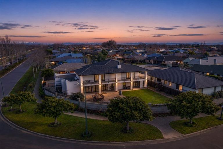 Photo of property in 20 Baltic Place, Northwood, Christchurch, 8051