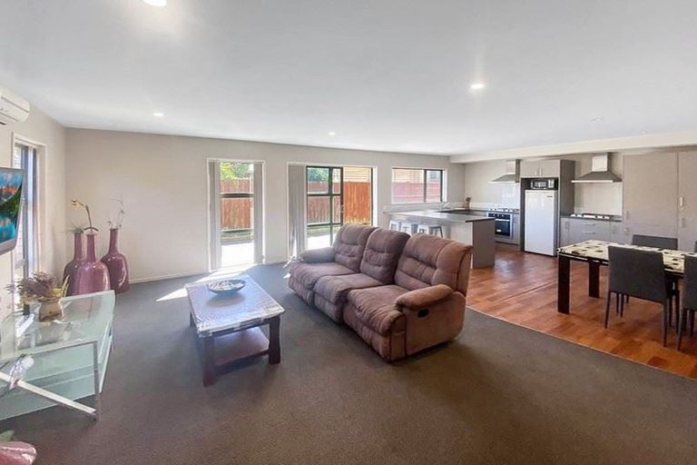 Photo of property in 100a Rattray Street, Riccarton, Christchurch, 8041