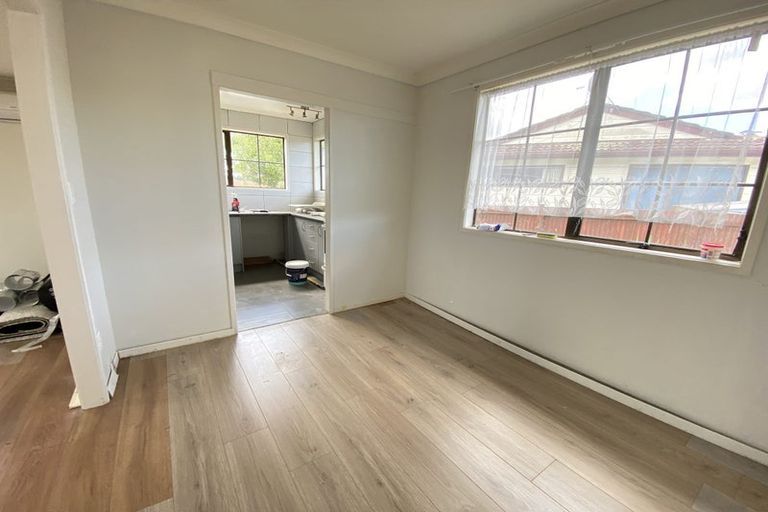 Photo of property in 43 Luanda Drive, Ranui, Auckland, 0612