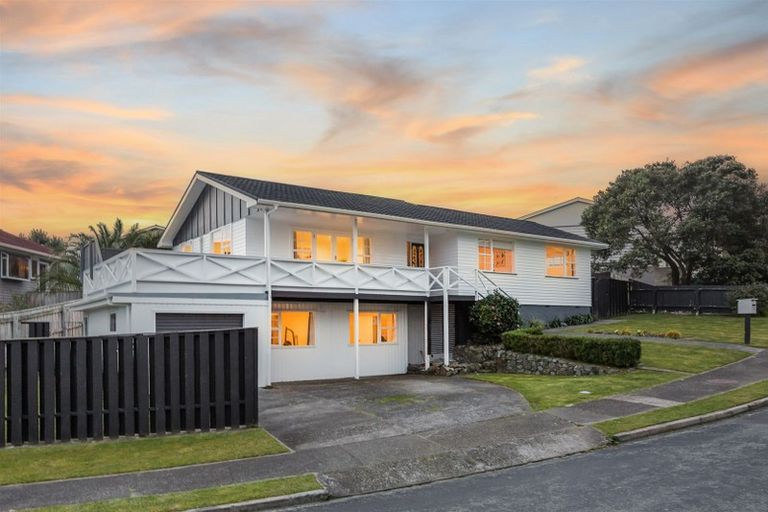Photo of property in 3 Findhorn Place, Papakowhai, Porirua, 5024