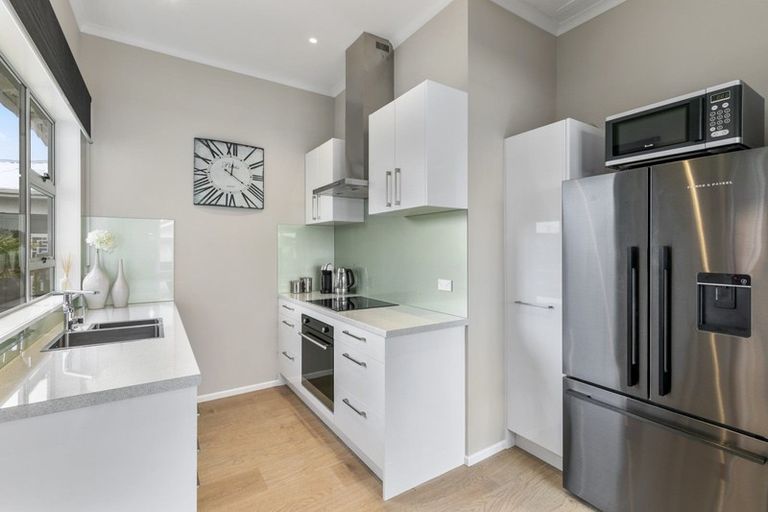 Photo of property in 17 Tennyson Street, Petone, Lower Hutt, 5012