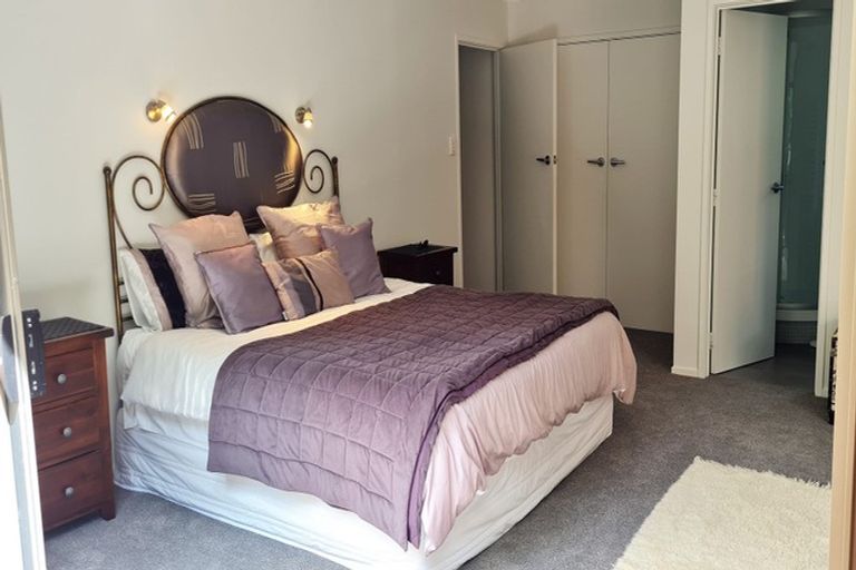 Photo of property in 43 Sharon Road, Waiake, Auckland, 0630