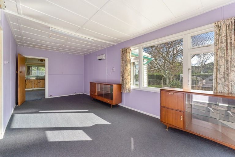 Photo of property in 8 Pungarehu Road, Pungarehu, Opunake, 4685