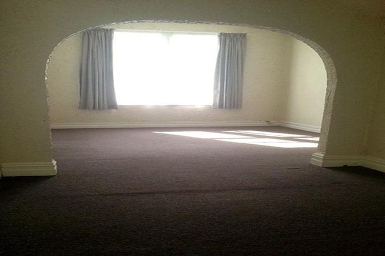 Photo of property in 10 Porritt Avenue, Mount Victoria, Wellington, 6011