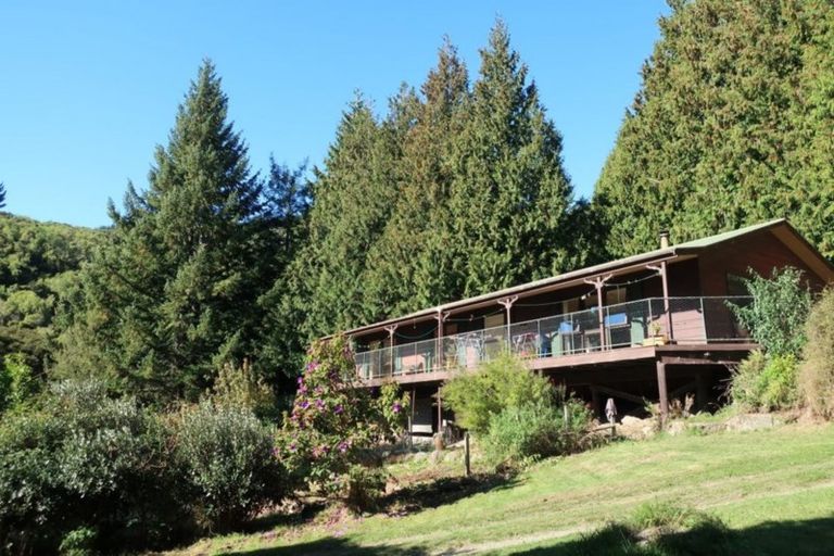 Photo of property in 102 Reynolds Valley Road, Okuti Valley, Little River, 7591