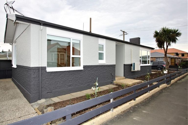 Photo of property in 182 Oxford Street, South Dunedin, Dunedin, 9012