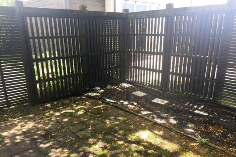 Photo of property in 4 Opito Way, East Tamaki, Auckland, 2013