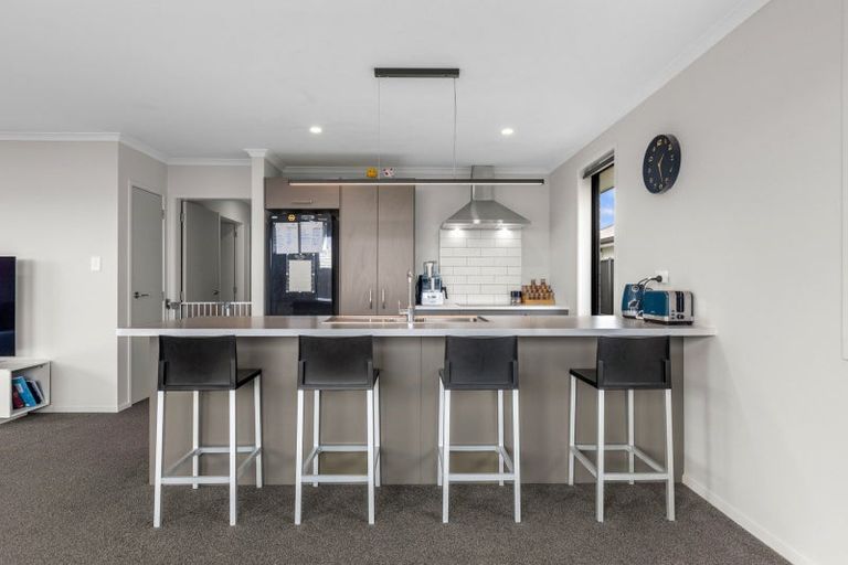 Photo of property in 8 Ash Lane, Omokoroa, 3114