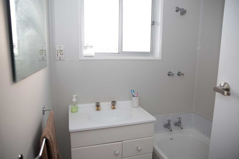 Photo of property in 94 Taiepa Road, Otatara, Invercargill, 9879