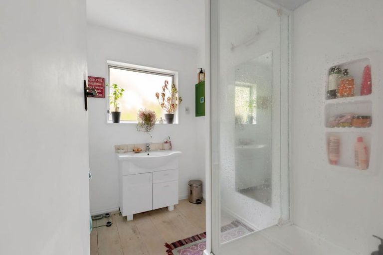 Photo of property in 2/104 Tosswill Road, Tahunanui, Nelson, 7011