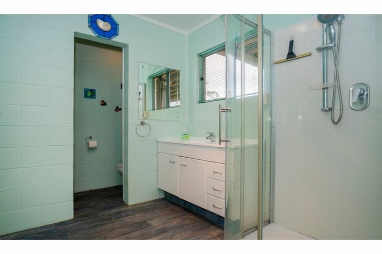 Photo of property in 196 Cook Drive, Whitianga, 3510