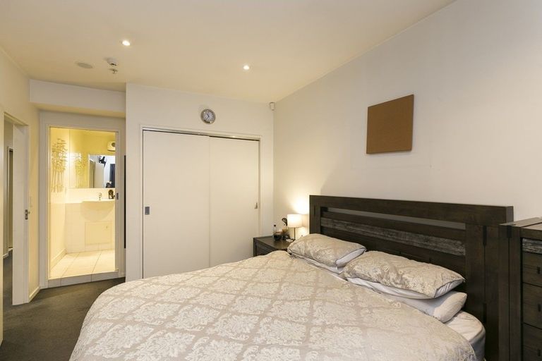 Photo of property in Wall Street On Lambton, 6/326 Lambton Quay, Wellington Central, Wellington, 6011