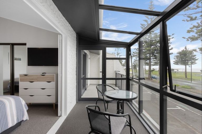 Photo of property in 461 Marine Parade, Napier South, Napier, 4110