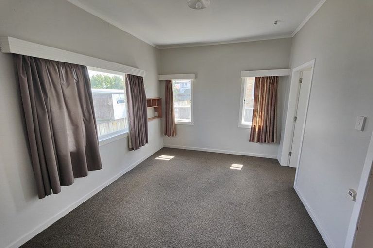 Photo of property in 15 Carey Street, Maeroa, Hamilton, 3200