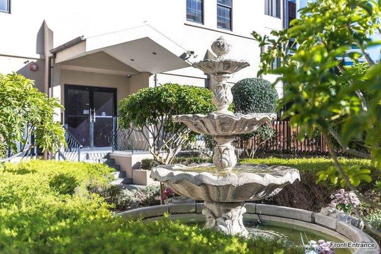 Photo of property in 23 Emily Place, Bellevue, Tauranga, 3110