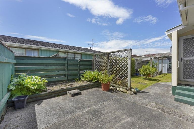 Photo of property in 56 Henry Street, Ebdentown, Upper Hutt, 5018