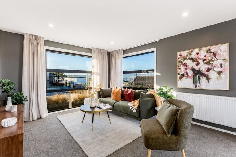 Photo of property in 14 Topsail Way, Whitby, Porirua, 5024
