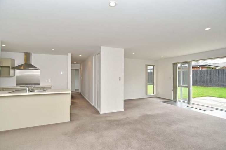 Photo of property in 48 Acacia Avenue, Rangiora, 7400